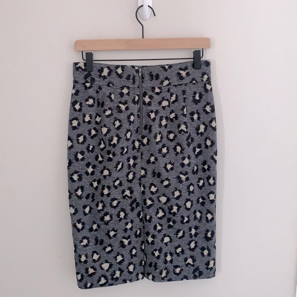 Ann Taylor Loft Leopard Pencil Skirt | Size: S | Color: Gray, Black & Beige - Picture 2 of 8